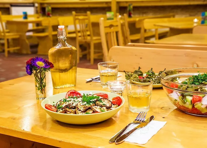 Хотел Debeli Dab