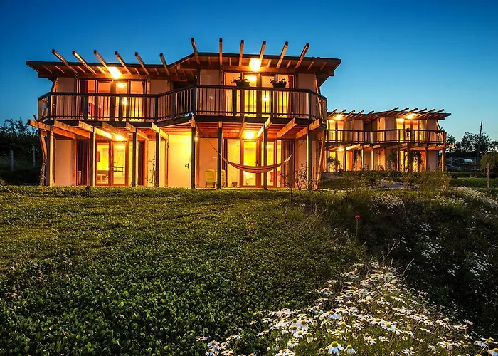 Debeli Dab Хотел